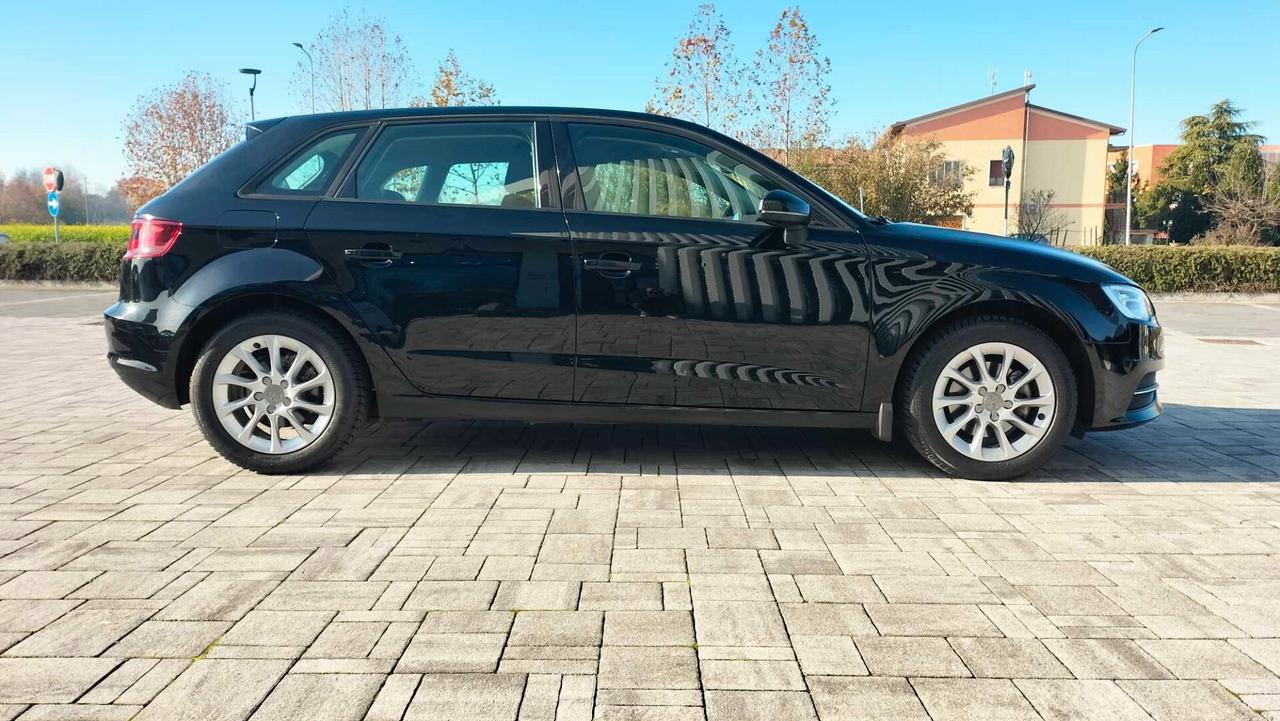 Audi A3 SPB 1.2 TFSI 110 CV Business