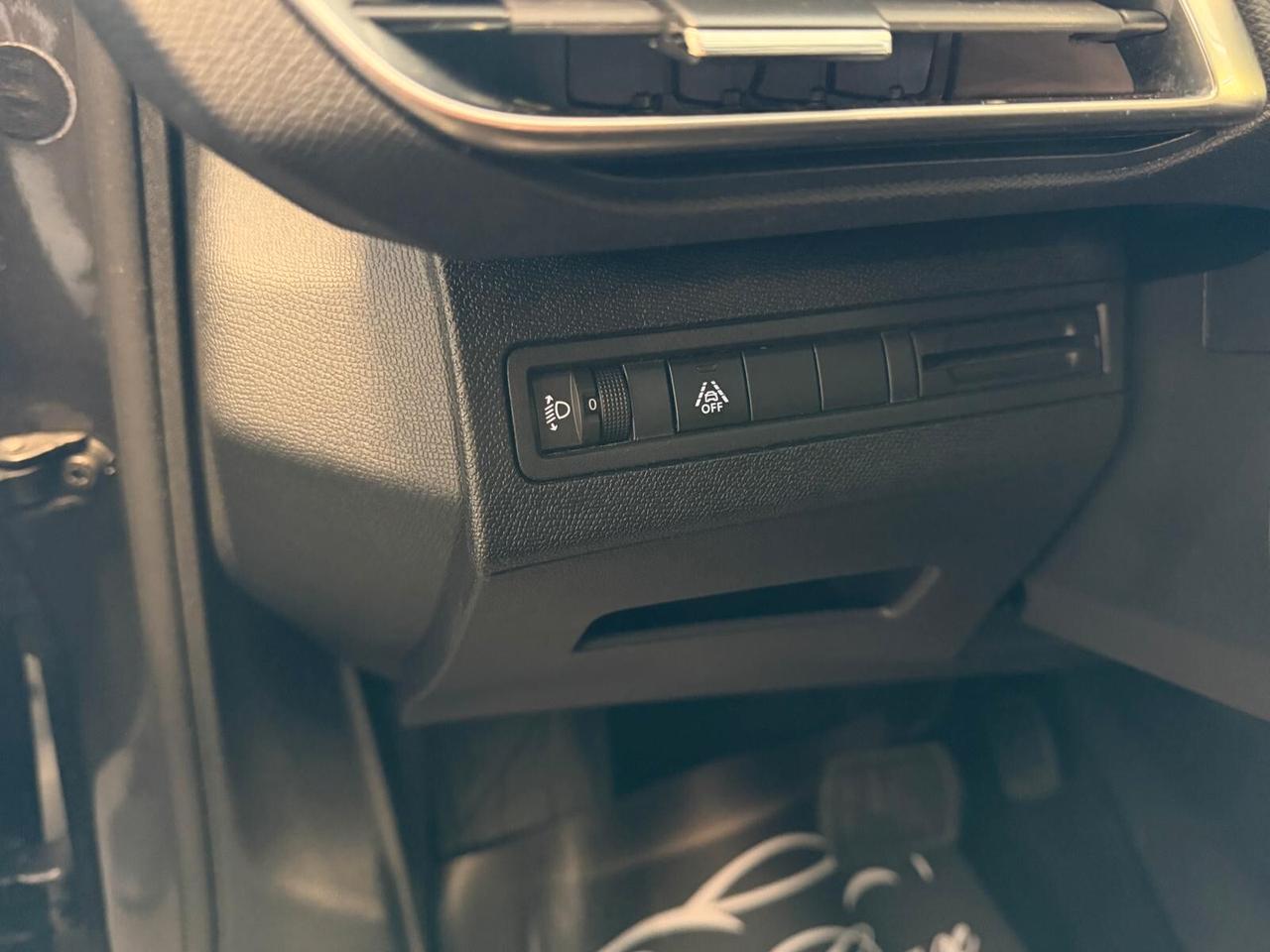 PEUGEOT 3008 ALLURE 1.5 130CV NAVI CRUISE CAM ANNO 2021