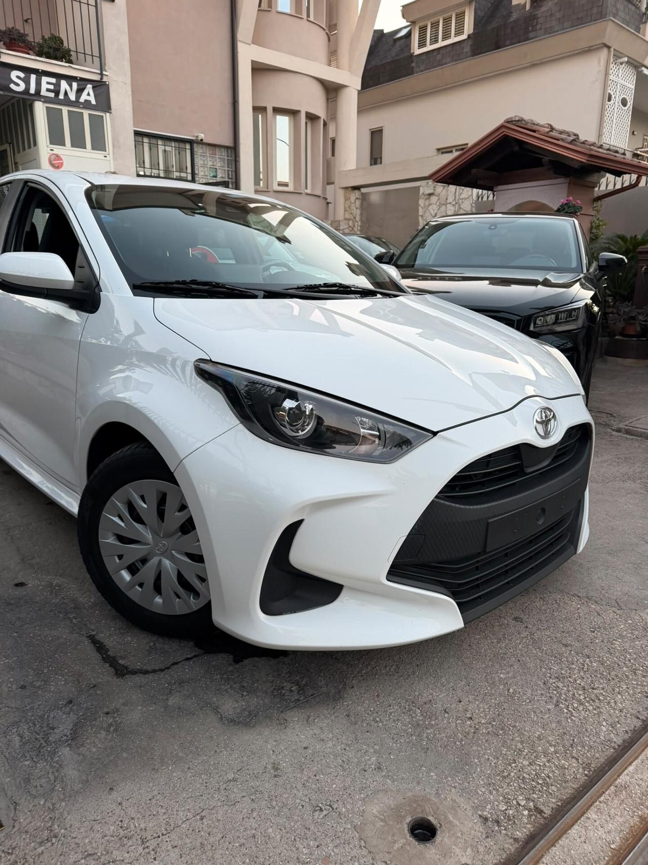 Toyota Yaris 1.0 benzina