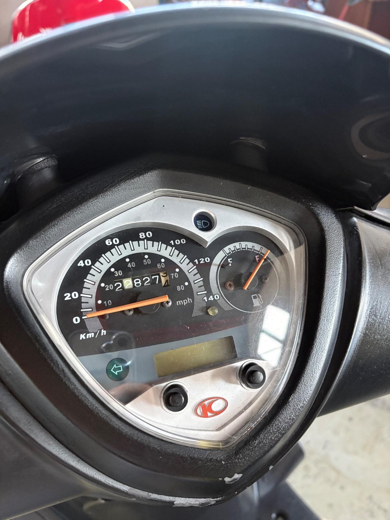 Kymco Agility 200i