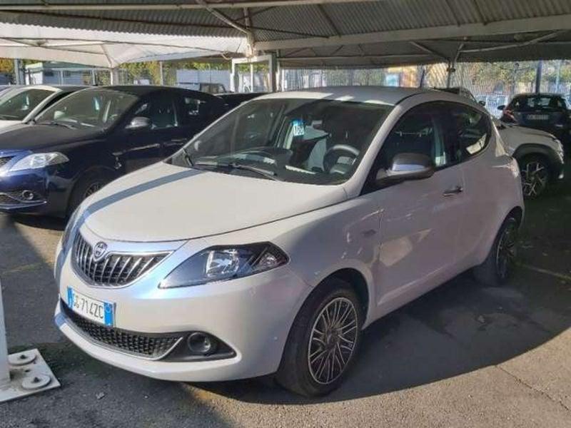 Lancia Ypsilon 1.0 FireFly Hybrid Gold