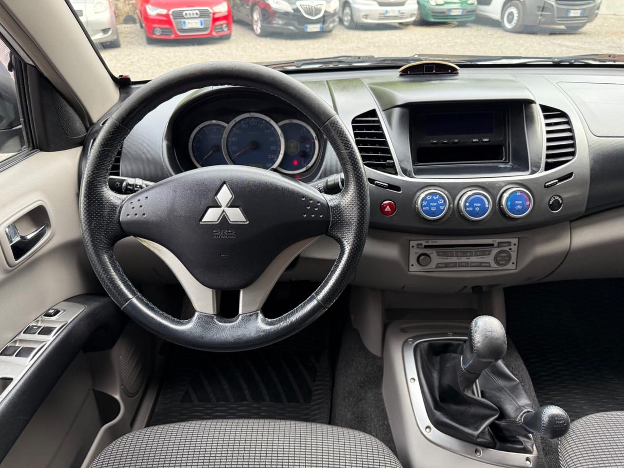 Mitsubishi L200 2.5 DI-D/136CV Double Cab Invite