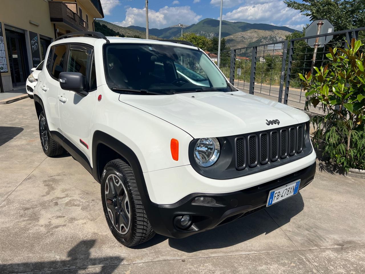 Jeep Renegade 2.0 Mjt 170CV 4WD Active Drive Low Trailhawk
