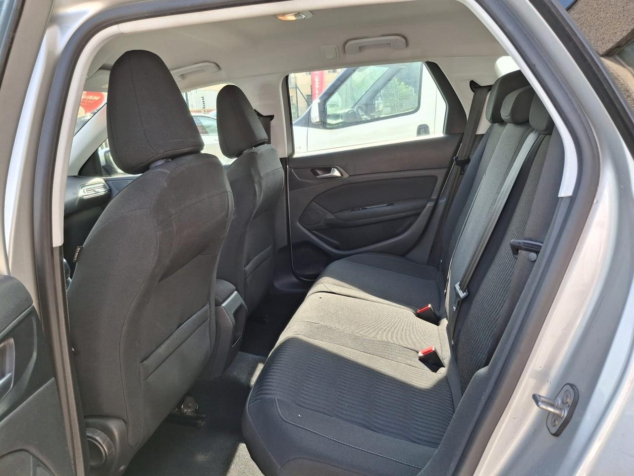 Peugeot 308 BlueHDi 100 S&S SW Active