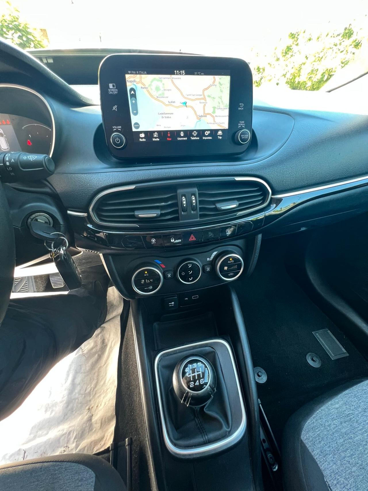 Fiat Tipo 1.6 Mjt S&S 5 porte Cross COKCPIT LED