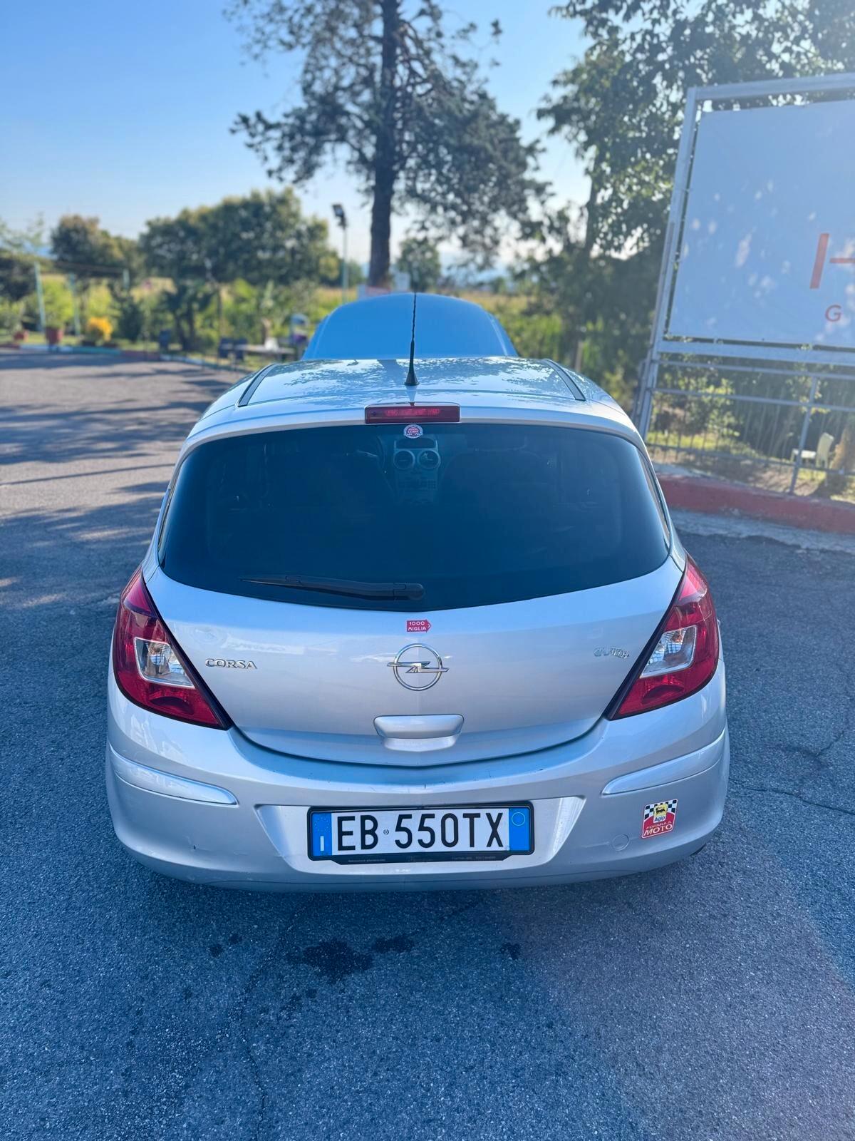Opel Corsa 1.2 80CV 5 porte GPL-TECH Club