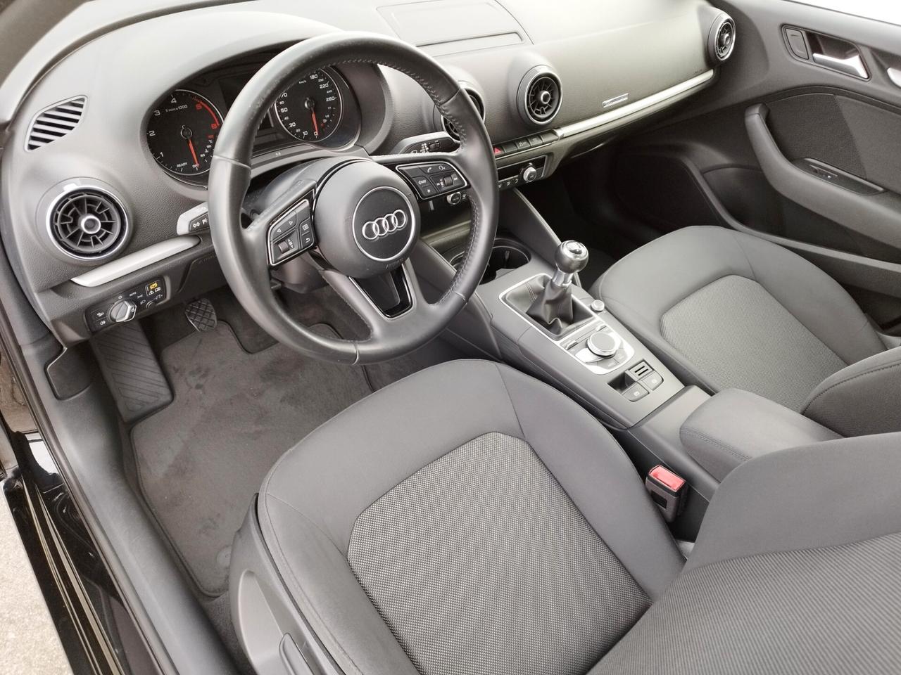 Audi A3 Sportback - 1.6 TDI - Neopatentati