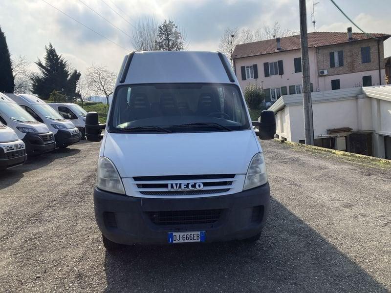 Iveco Daily Daily 35C15 3.0 Hpi PL-RG Cabinato 6 posti