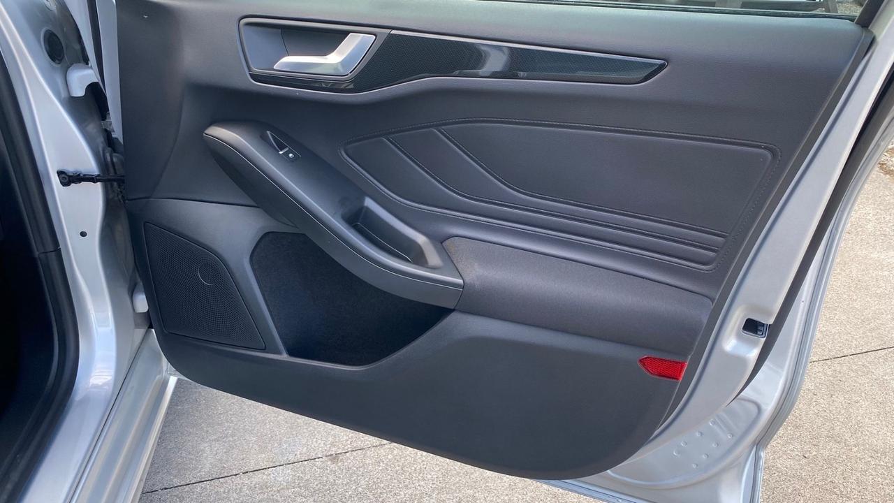 Ford Focus 1.0 EcoBoost Hybrid 125CV Powershift SW ST-Line Design