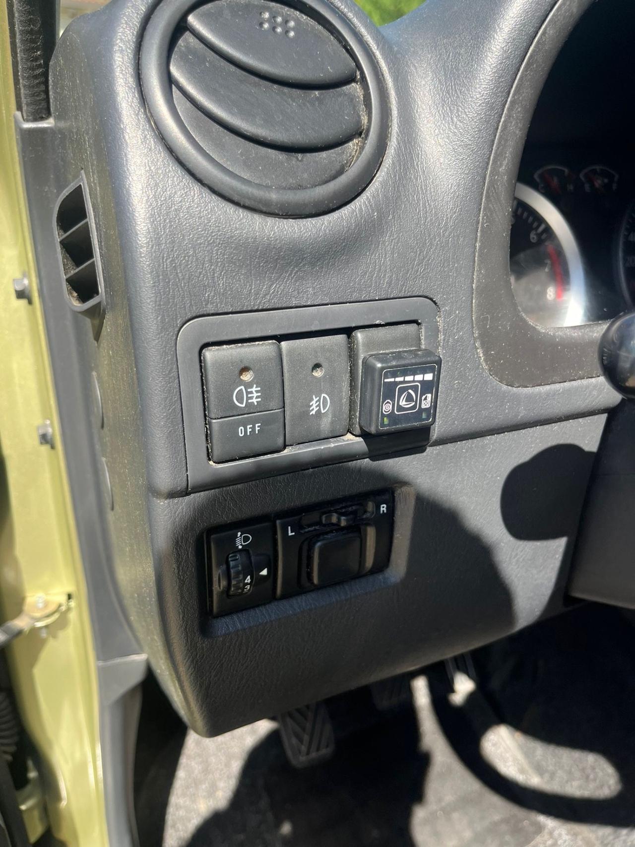 Suzuki Jimny 1.3i 16V cat 4WD Special