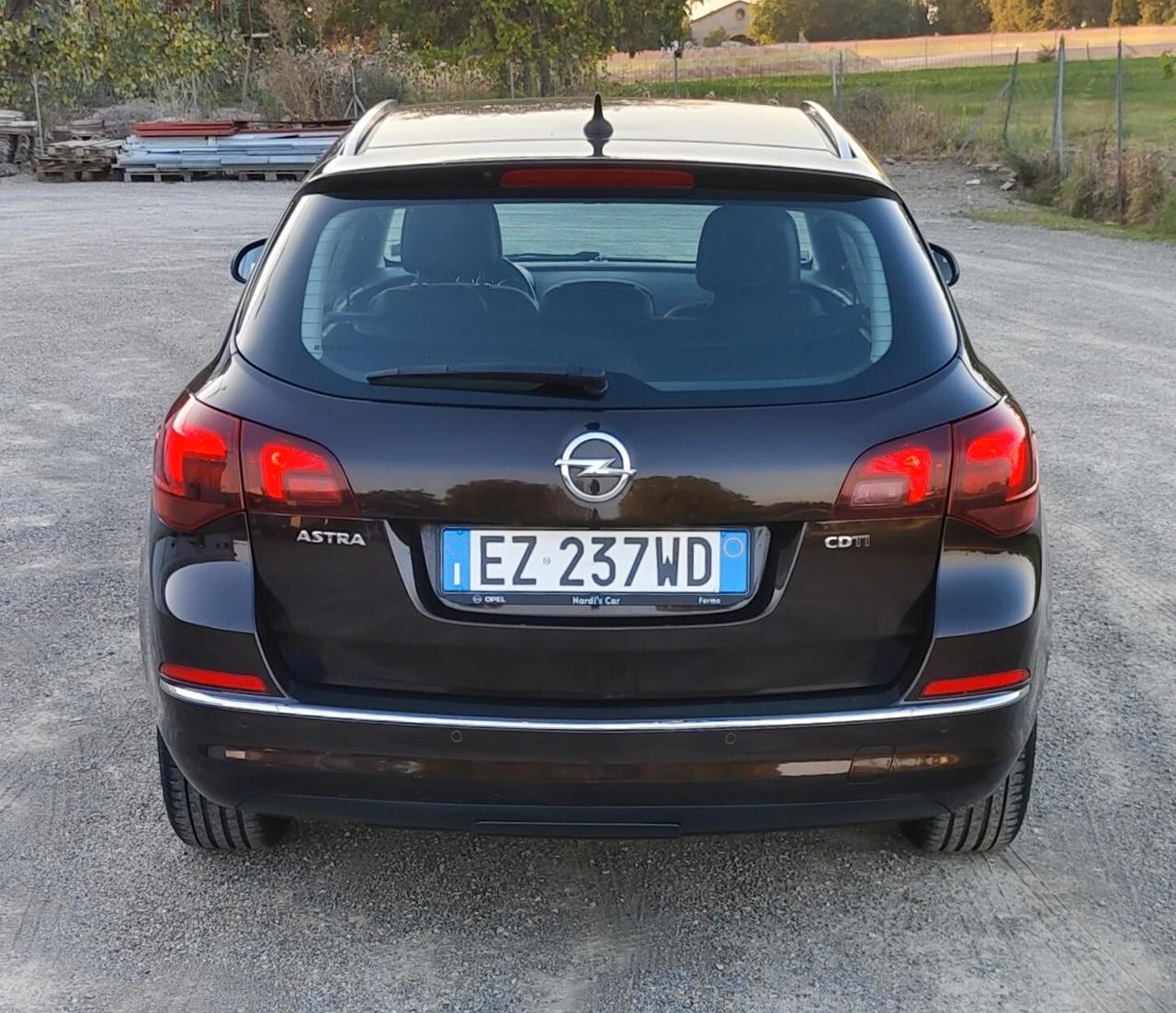 Opel Astra 1.6 CDTI 136CV EcoFLEX S&S Sports Tourer Cosmo