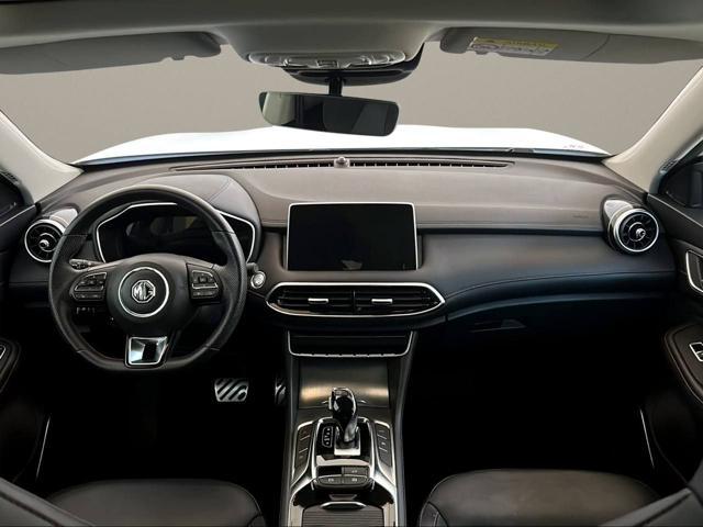 MG HS 1.5T-GDI AT Luxury