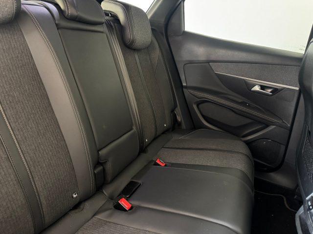 PEUGEOT 3008 GT LINE