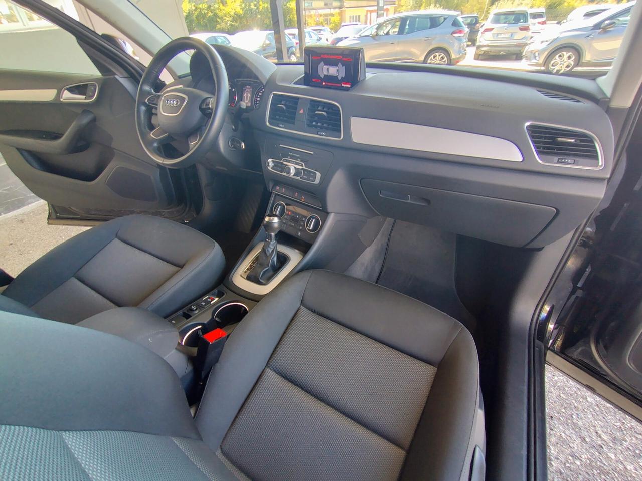Audi Q3 2.0 TDI 120 CV S tronic Business