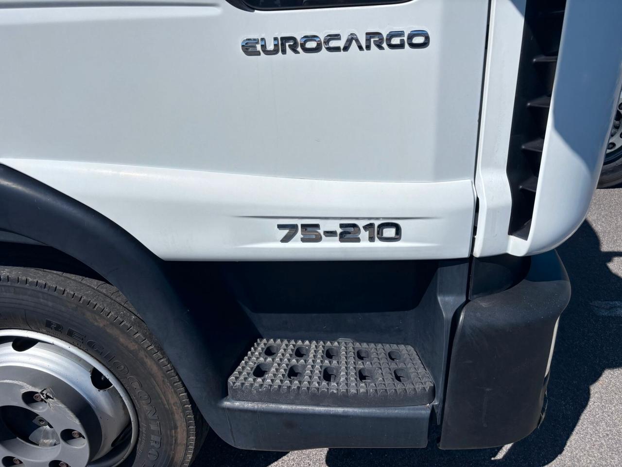Iveco Eurocargo 80E210 furgone con sponda motore euro 6