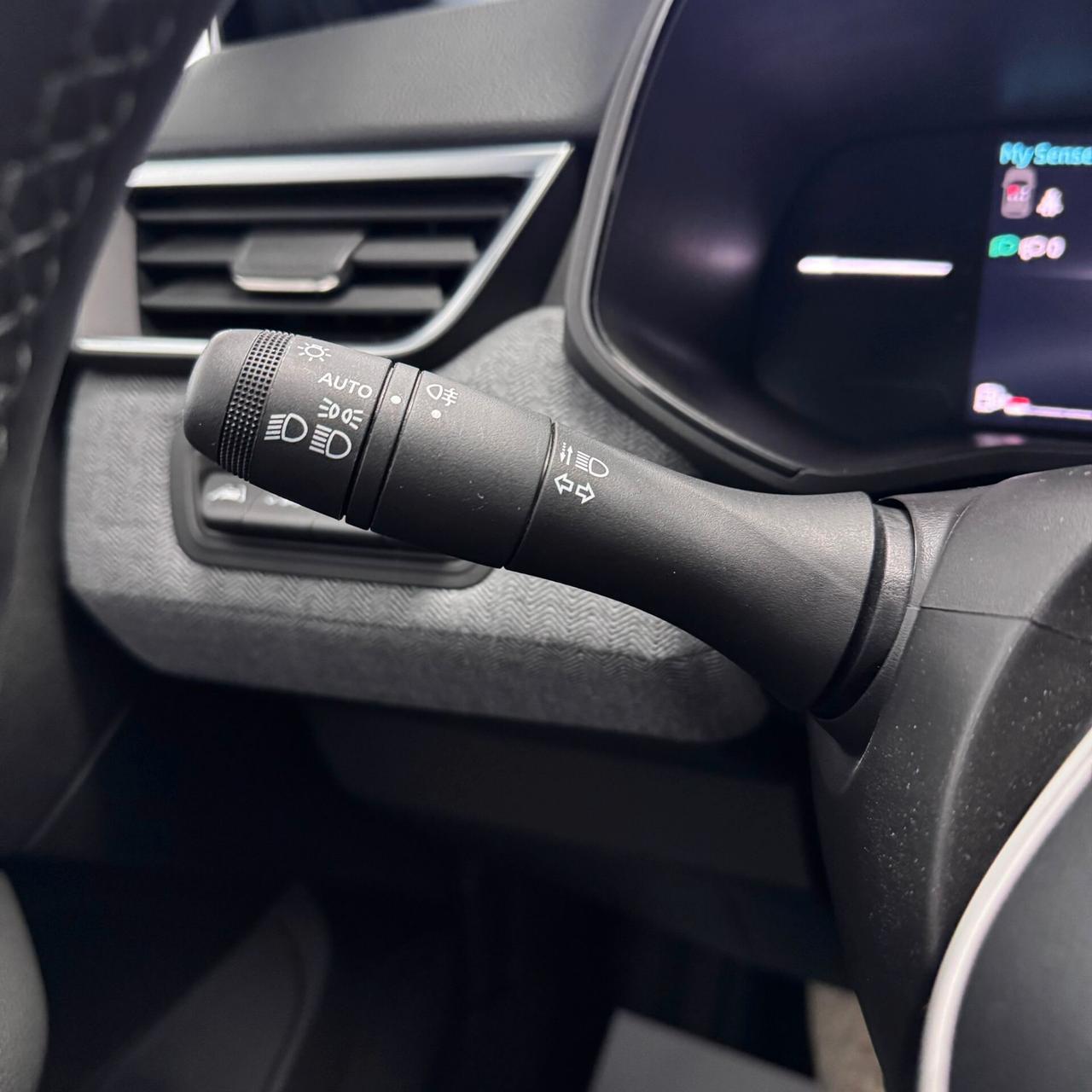 Renault Clio TCe 90 CV 5 porte Techno