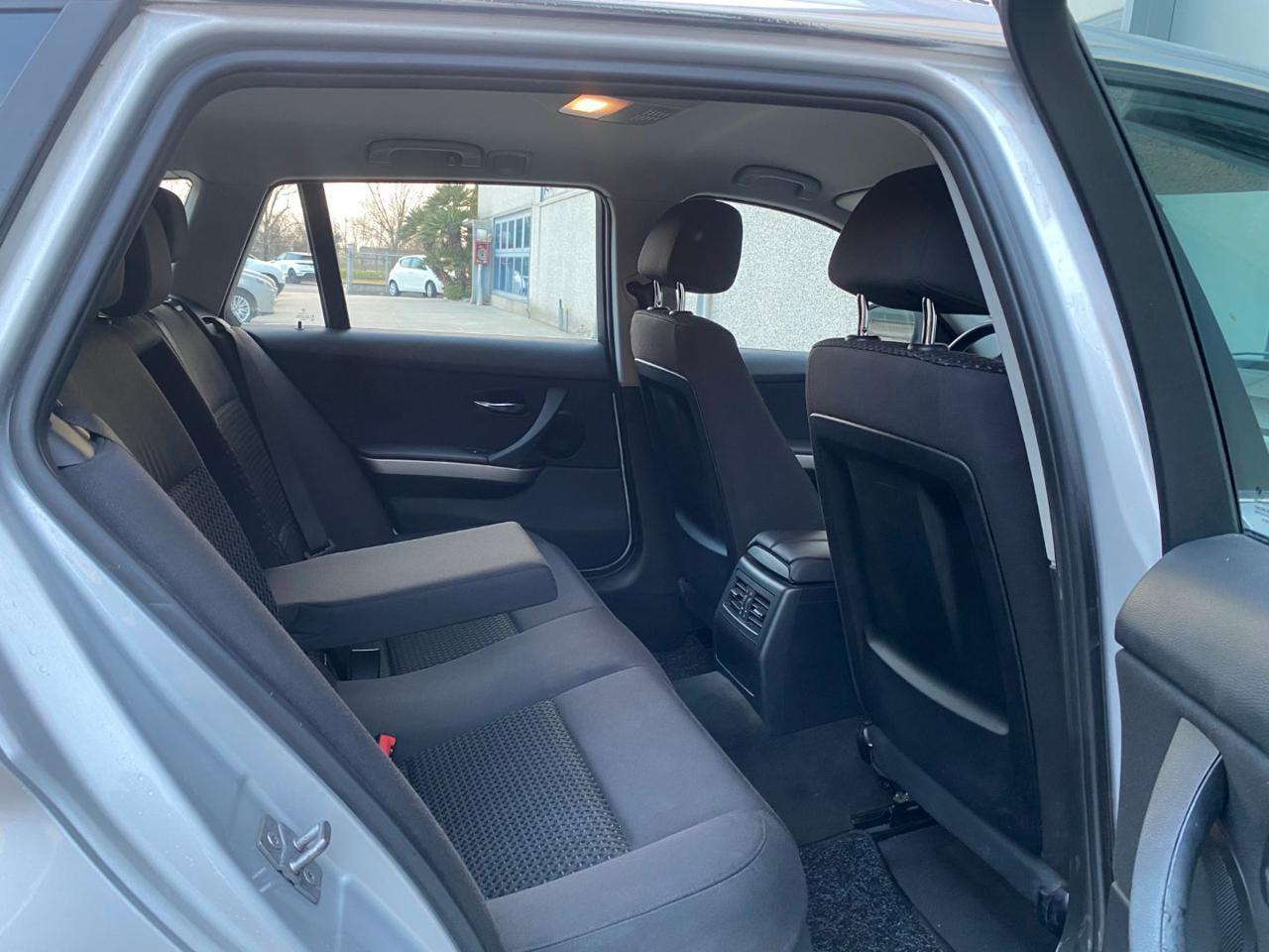 BMW 318 d 2.0 143CV cat Touring Eletta