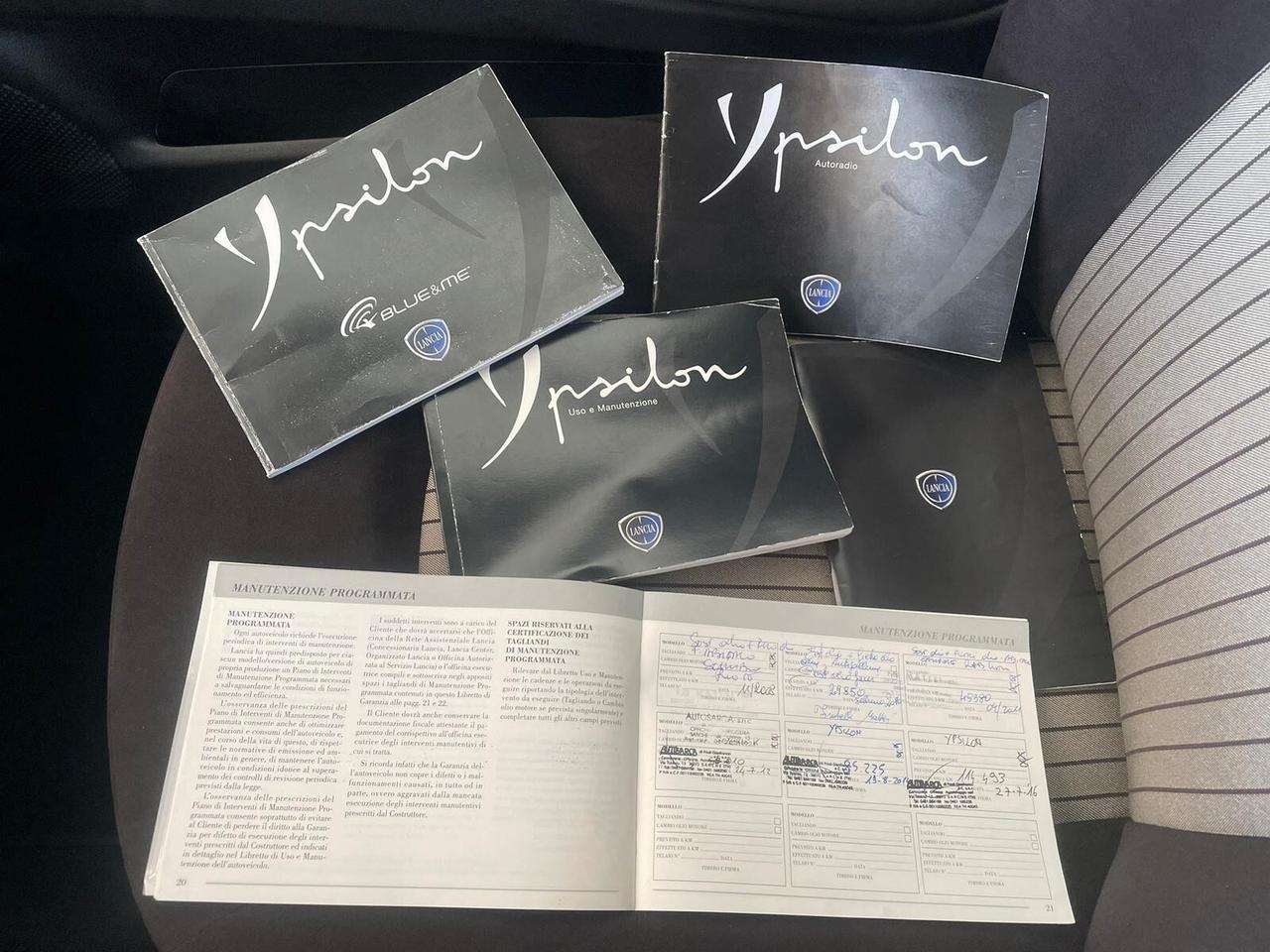 Lancia Ypsilon 1.2 Argento