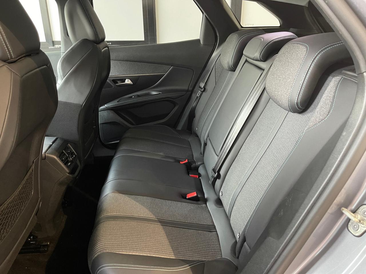 Peugeot 3008 BlueHDi 130 S&S EAT8 Allure Pack NO VINCOLO DI FINANZIAMENTO