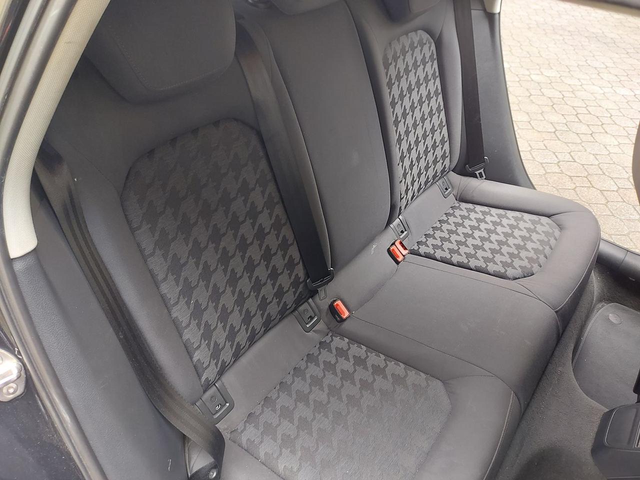 Audi A3 spback Ambiente 1.6 TDI dsg