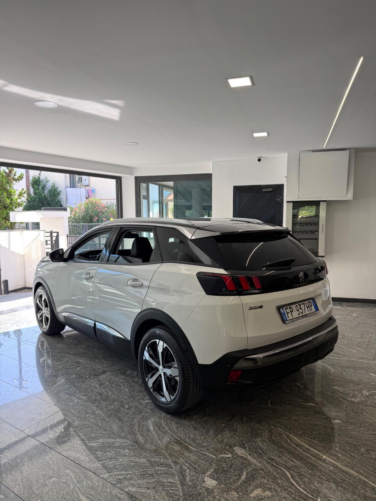 Peugeot 3008 BlueHDi 130 S&S EAT8 Allure