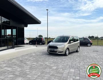 FORD Tourneo Courier 1.5 TDCI Plus ANCHE PER NEOPATENTATI