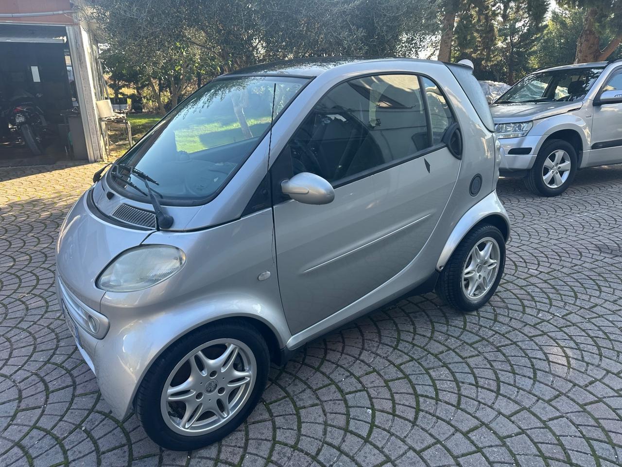 Smart 600 & pure (40 kW) IDONEA PER NEOPATENTATI PERMUTABILE SOLO 140.000 KM