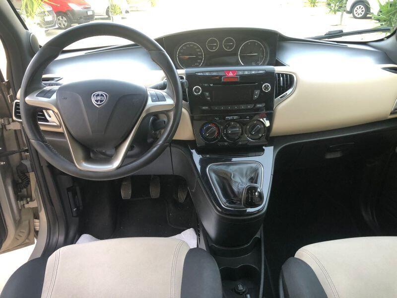 Lancia Ypsilon 1.3MJT 95cv anno 2015