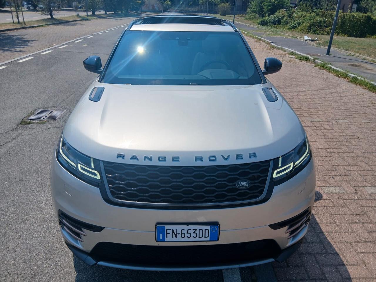 Land Rover Range Velar 2.0 TD4 180 CV R-Dynamic HSE