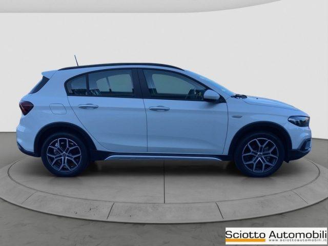 FIAT Tipo 1.5 Hybrid DCT 5 porte Cross