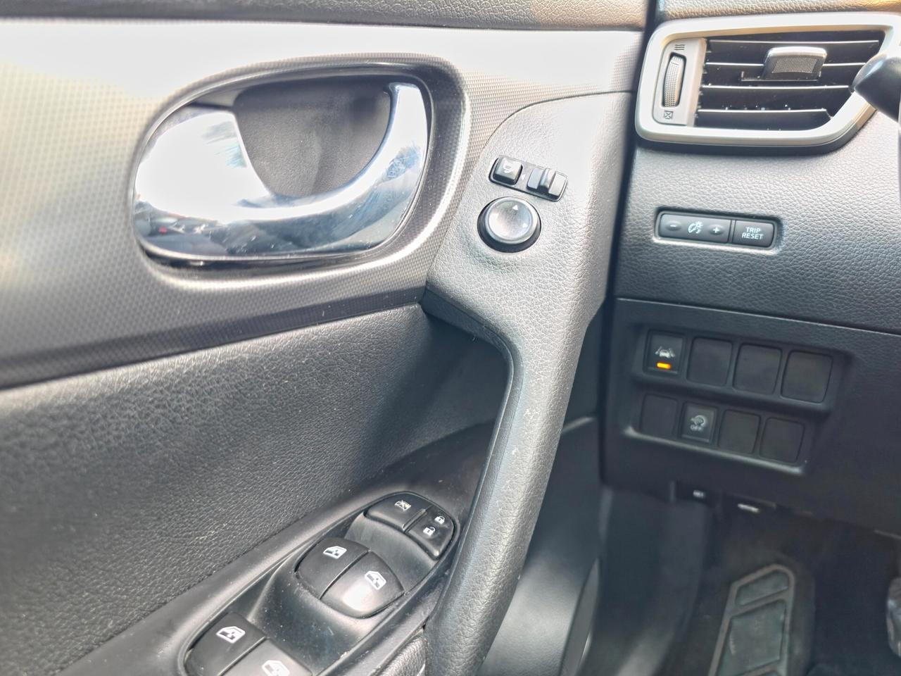 Nissan Qashqai 1.5 dCi Tekna+ CV-115 E6 Manuale NEO 2019
