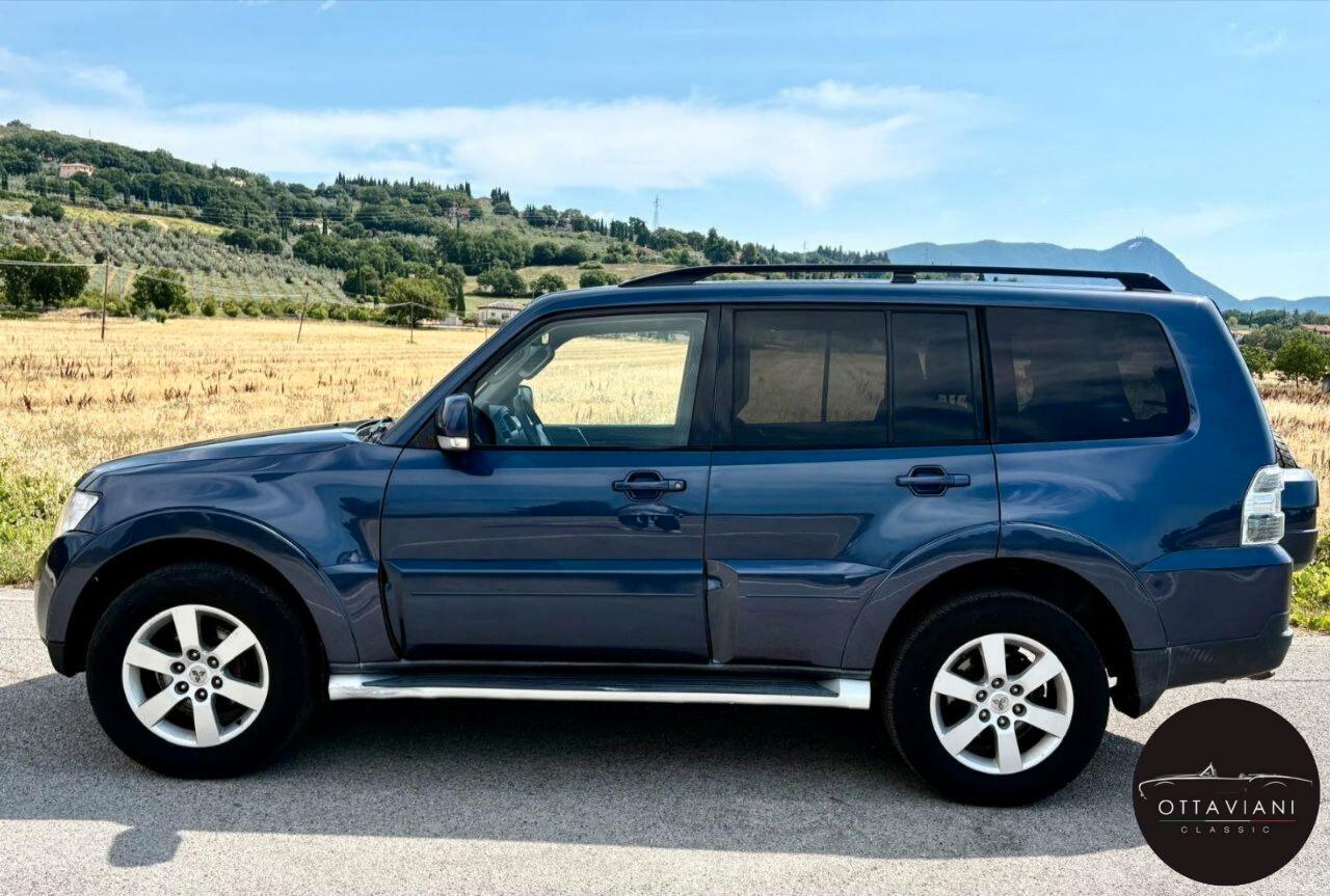 Mitsubishi Pajero passo lungo MANUALE