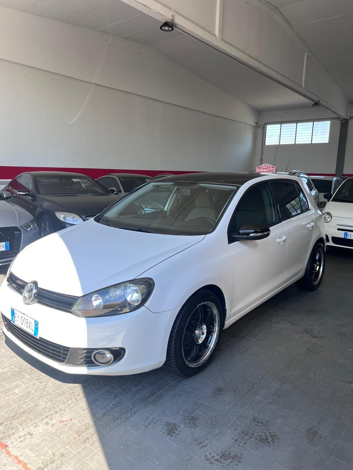 Volkswagen Golf Var. 2.0 TDI DPF Sportline