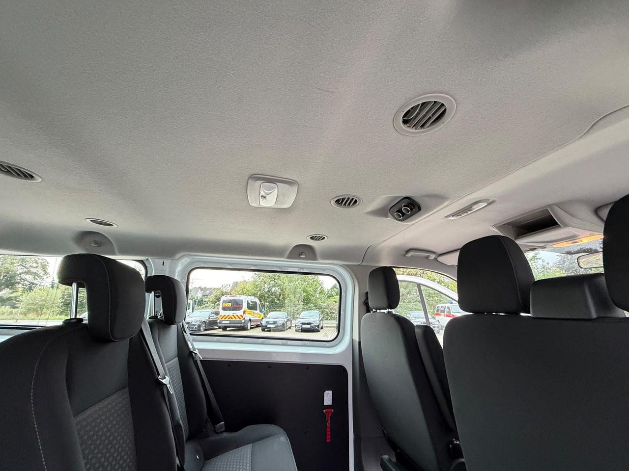 Ford Transit Custom 9 posti doppio clima