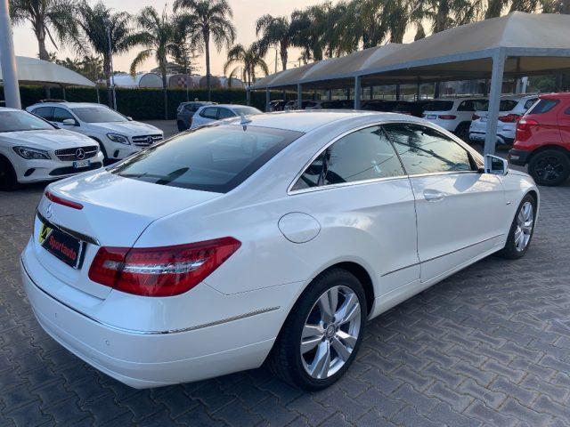 MERCEDES-BENZ E 220 CDI Coupé BlueEFFICIENCY Avantgarde