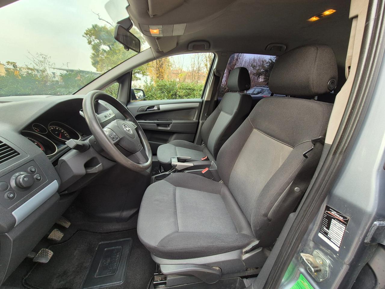 ZAFIRA 7 POSTI GANCIO TRAINO GARANZIA 12 MESI