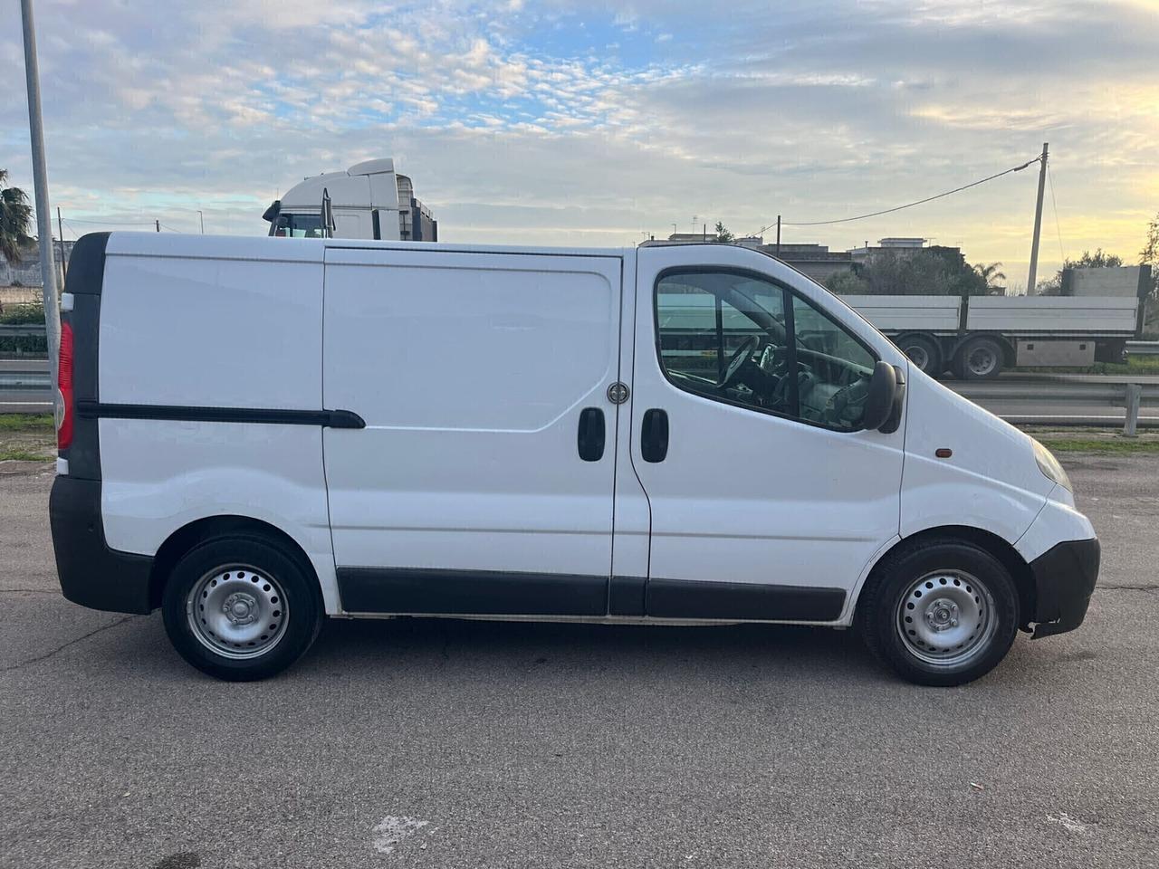 Opel Vivaro 2000 cdti - 2009