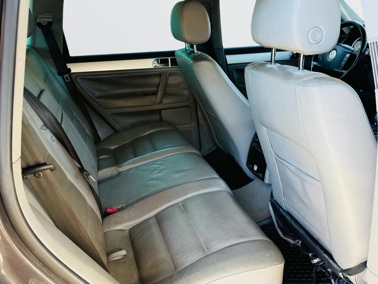 Volkswagen Touareg 2.5 R5 TDI DPF tiptronic