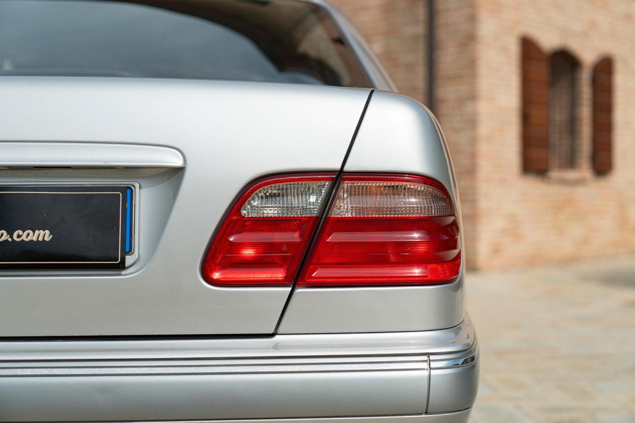 Mercedes-benz E 430 V8 - MER00314