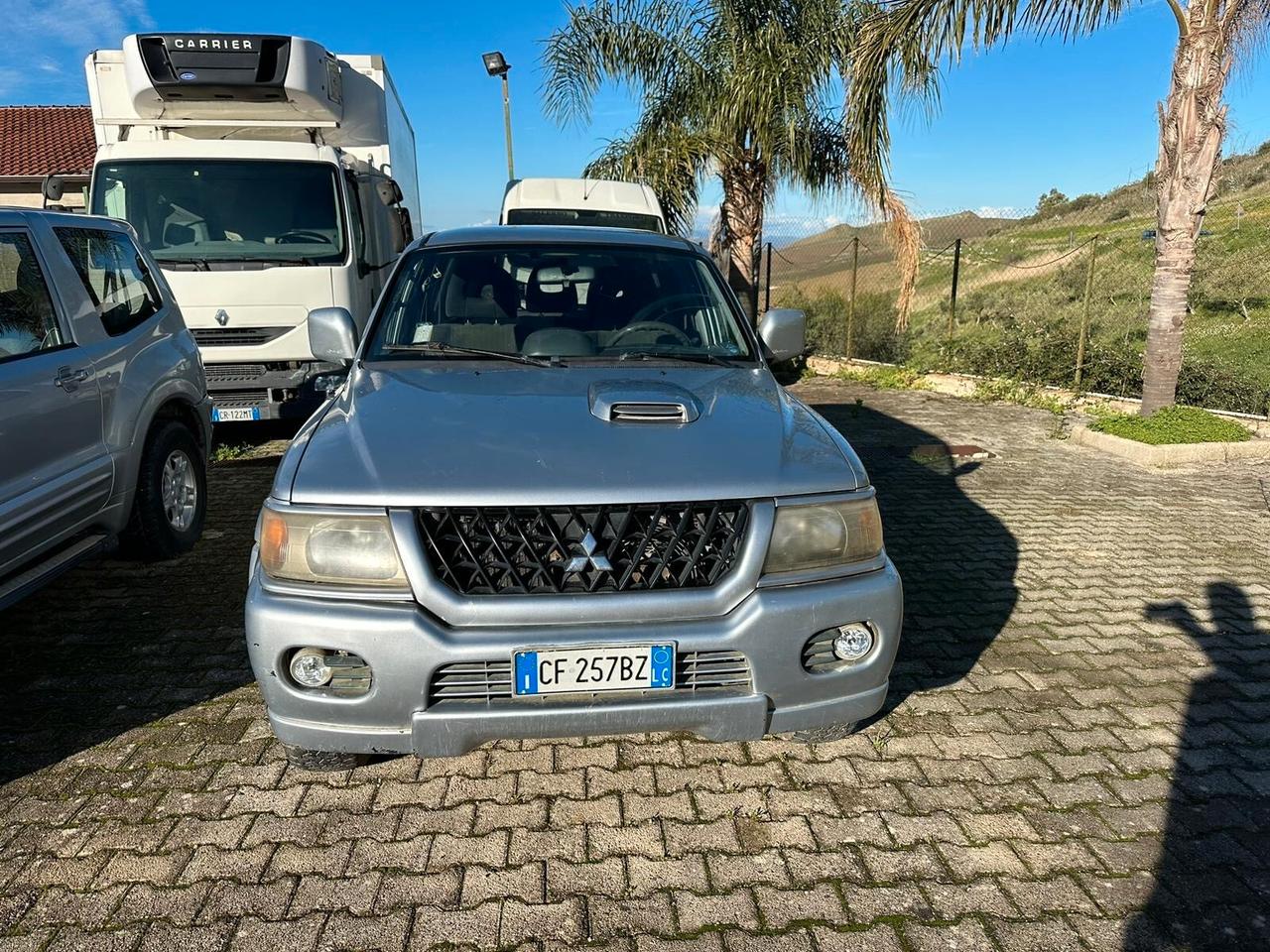 Mitsubishi Pajero Sport Pajero Sport 2.5 TDI GLX