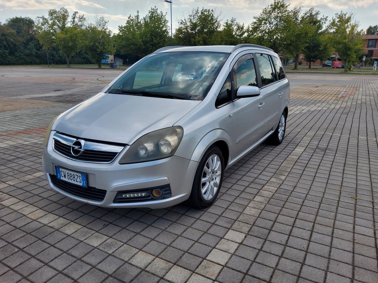 Opel Zafira 1.9 CDTI 120CV Cosmo