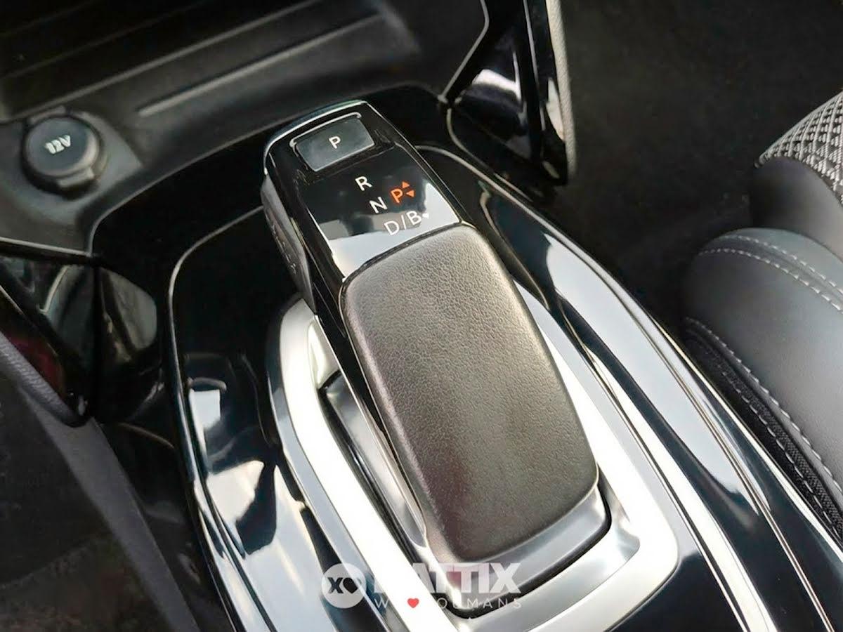 Peugeot e-208 motore elettrico 100kW GT