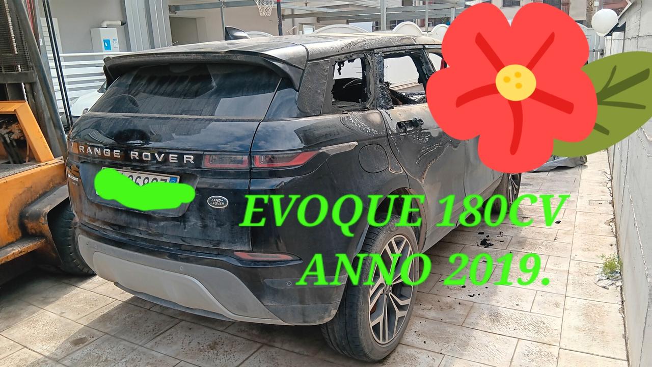 Land Rover Evoque incidentata sinistrata mondialcars