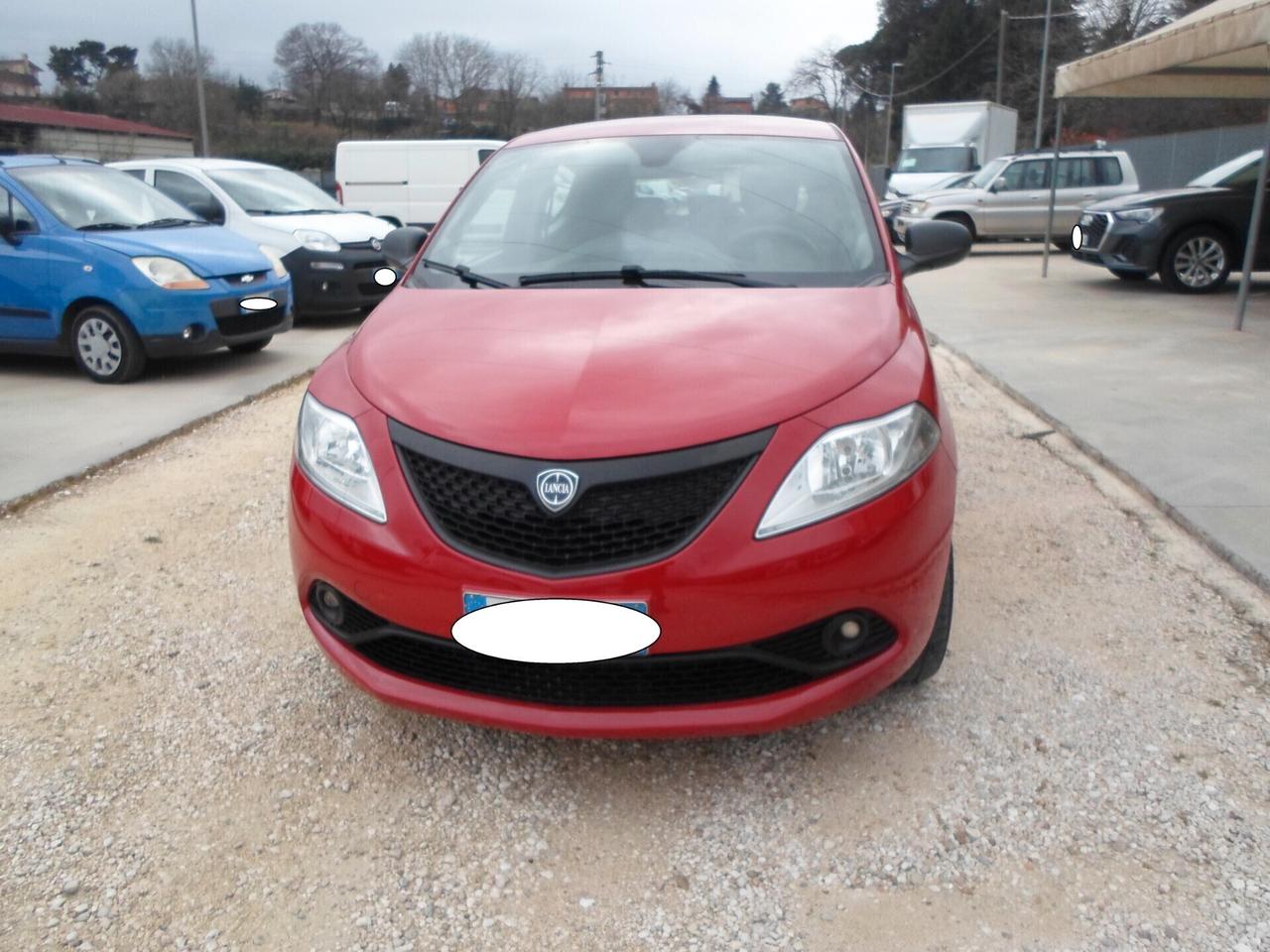 Lancia Ypsilon 1.2 69 CV 5 porte GPL Ecochic Monogram