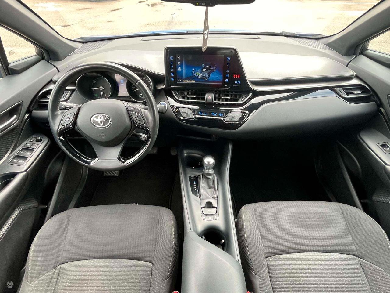 Toyota C-HR 1.8 Hybrid E-CVT Active