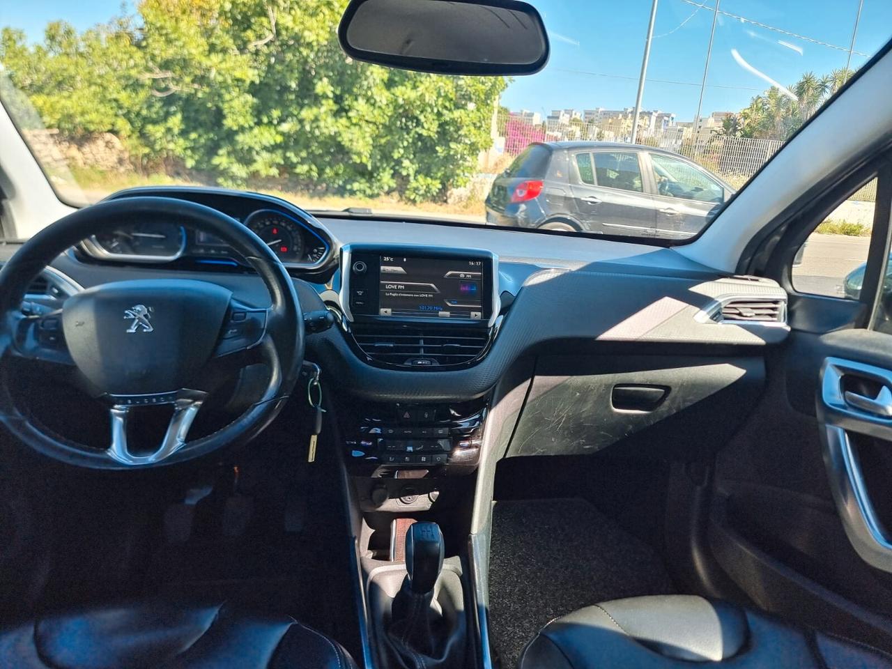 Peugeot 2008 1.2 VTi 82CV Active