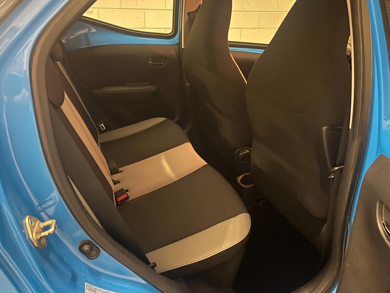 Toyota Aygo 1.0 VVT-i 69 CV 5 porte x-cool TSS