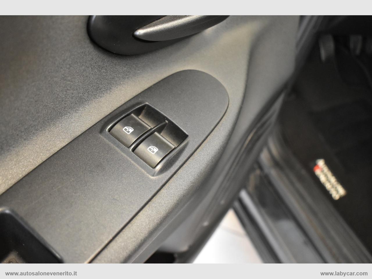 LANCIA Ypsilon 1.2 69 CV 5p. Gold
