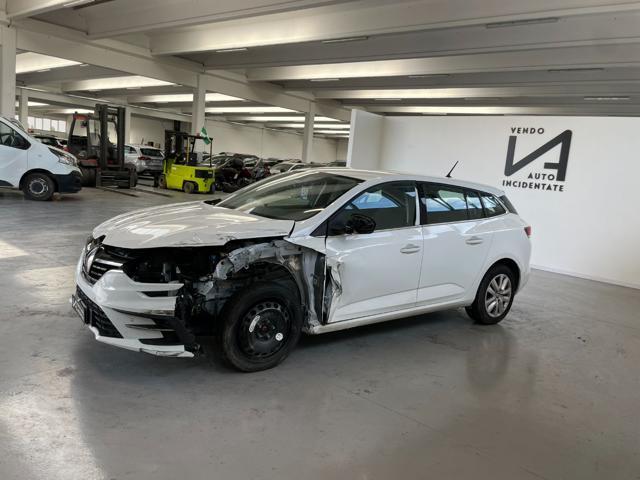 RENAULT Megane SPORTER BLUE DCI 115CV EQUILIBRE