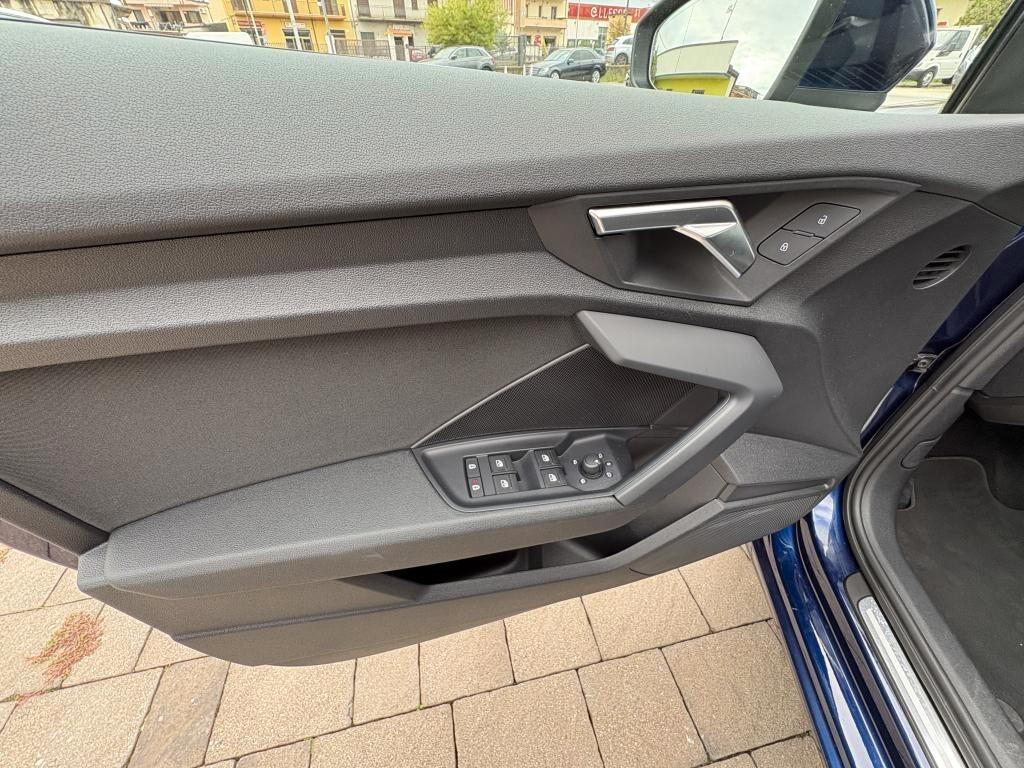 Audi A3 Sportback 30 TDI S Tronic Business Advanced